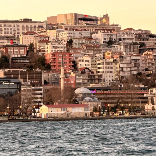 Großer Basar, Bosporus und Abendlicht