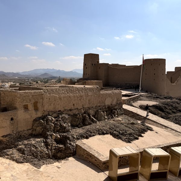 Fahrt hinunter nach Nizwa