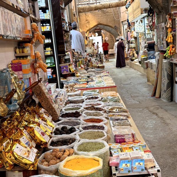 Nizwa: Fort, Souq und Abendessen