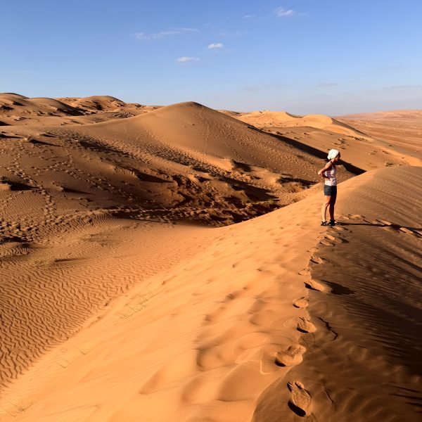 Wahiba Sands: Dünen, Kamele und Sonnenuntergang