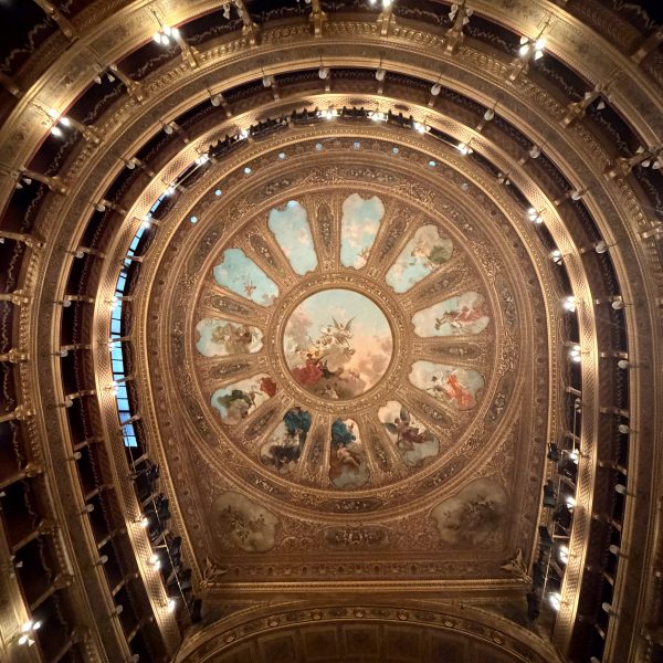 Morgendliches Palermo und Teatro Massimo