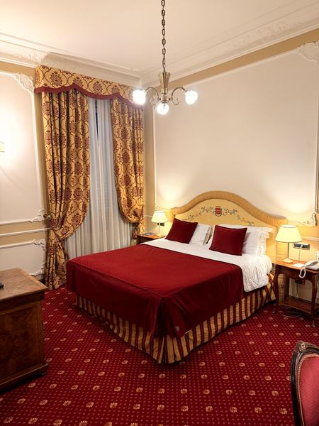 Ankunft in Palermo und Grand Hotel Wagner