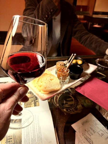 Naturwein, Abendessen und Palermo bei Nacht