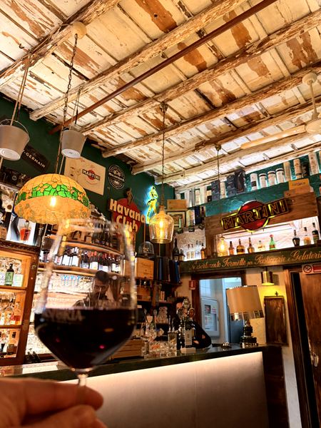 Naturwein, Abendessen und Palermo bei Nacht