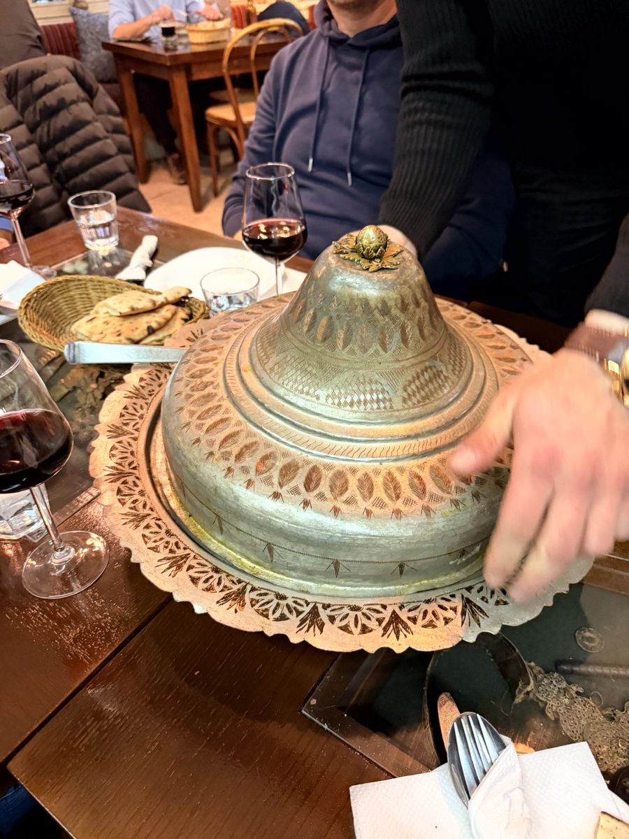 Bosnisches Abendessen – Kupfertopf, Eintopf und gemeinsamer Tisch