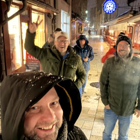 Baščaršija im Schnee – Sebilj, Gassen, Süßes und erste bosnische Küche
