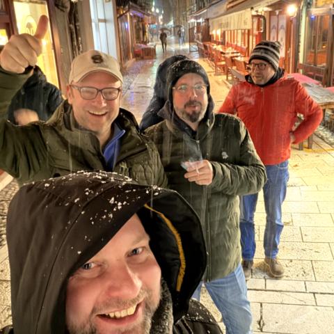Baščaršija im Schnee – Sebilj, Gassen, Süßes und erste bosnische Küche
