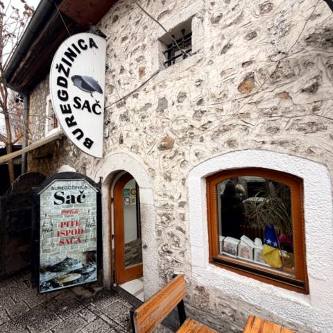 Baščaršija, Gassen und heißer Sač aus der Glut
