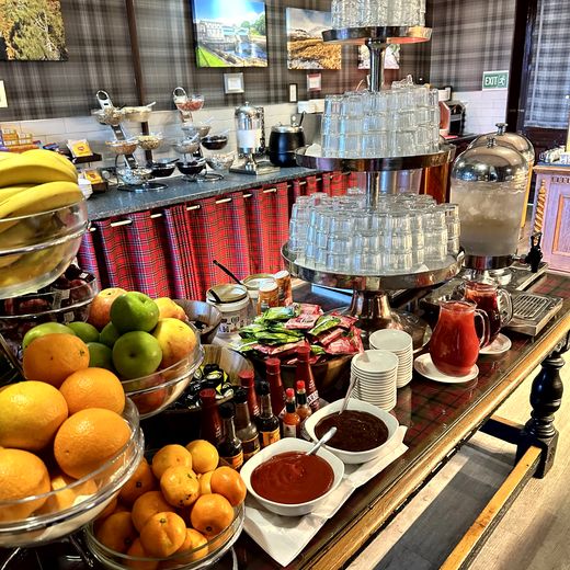 Frühstück im Atholl Palace – klassischer Start in den Tag