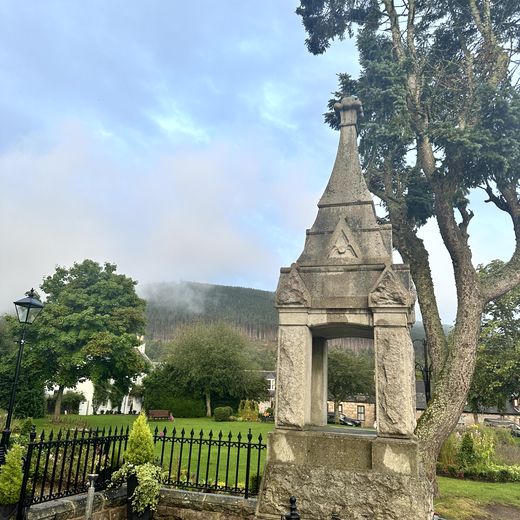 Abend in Ballater – Bier, Whisky und Ausklang im Deeside