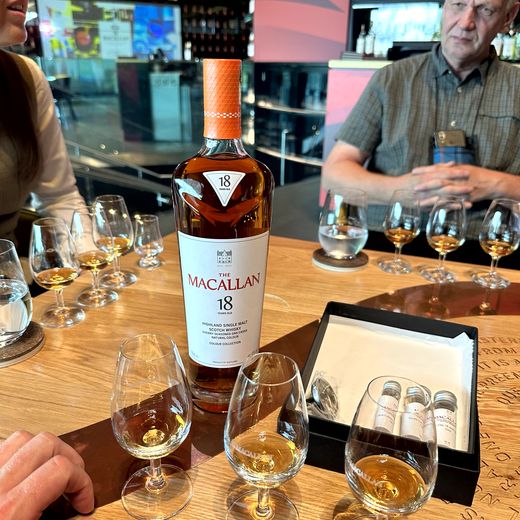 The Heart of the Spirit – Brennereihalle, Tastings und Ikonen im Glas