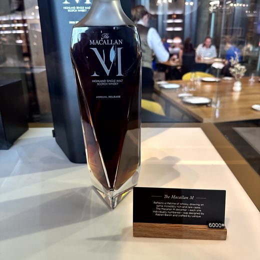 The Heart of the Spirit – Brennereihalle, Tastings und Ikonen im Glas