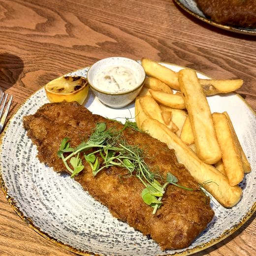 Ankunft in Aberdeen – Samples im Zimmer, erster Pub und ein deftiger Abendstart