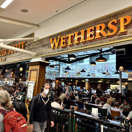 Letzte Minuten am Flughafen – Wetherspoon und BrewDog vor dem Rückflug
