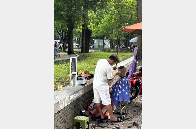 Erster Abend in Hanoi – Straßenküche, Hoan-Kiem-See und Bars