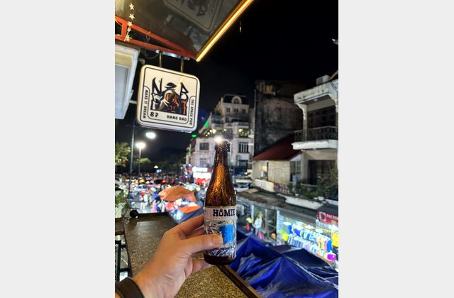 Erster Abend in Hanoi – Straßenküche, Hoan-Kiem-See und Bars