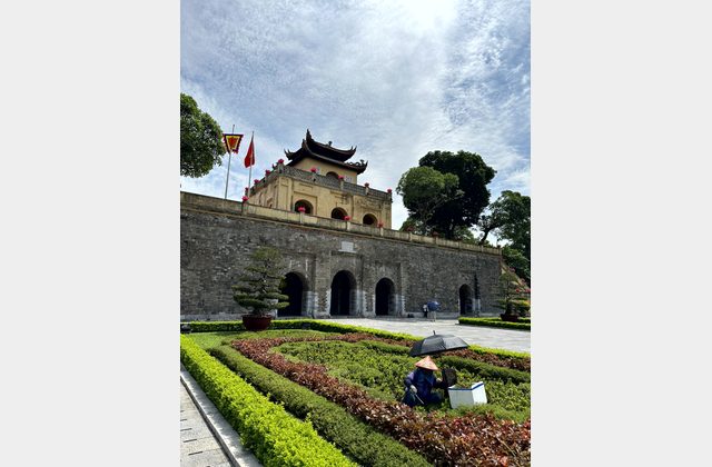 Hanoi am Vormittag – Mausoleum, Zitadelle, Tempel und Train Street