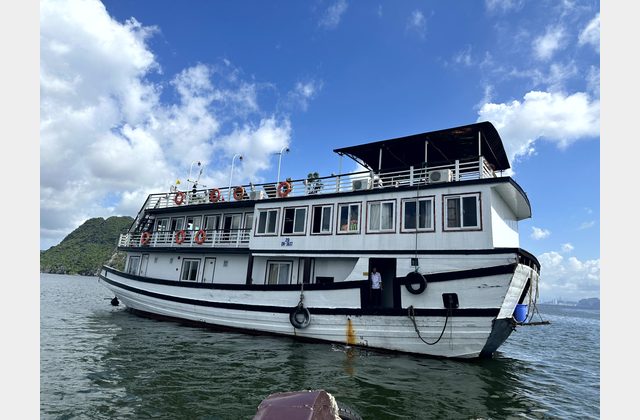 Morgen in der Halong-Bucht – Strand, Baden und letzte Ausblicke