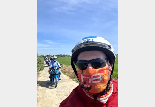 Hue Motorbike Tour – Thanh-Toan-Brücke, Enten und Dorfmarkt