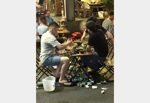 Hue-Abend mit Gruppe, Küche und Streetfood