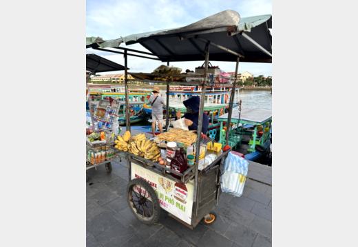 Hoi An Altstadt – Tempel, Schneider, Markt und Streetfoodstände