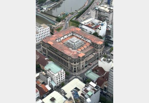 Zurück in Saigon – Hotel, Skyline und Pool über der Stadt
