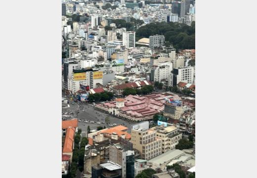 Zurück in Saigon – Hotel, Skyline und Pool über der Stadt