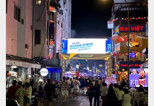 Saigon-Abend – Bùi Viện, Bars, Belgo Bier und Late-Night-Snacks