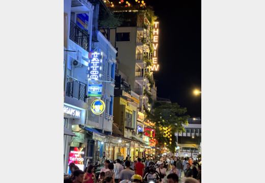 Saigon-Abend – Bùi Viện, Bars, Belgo Bier und Late-Night-Snacks