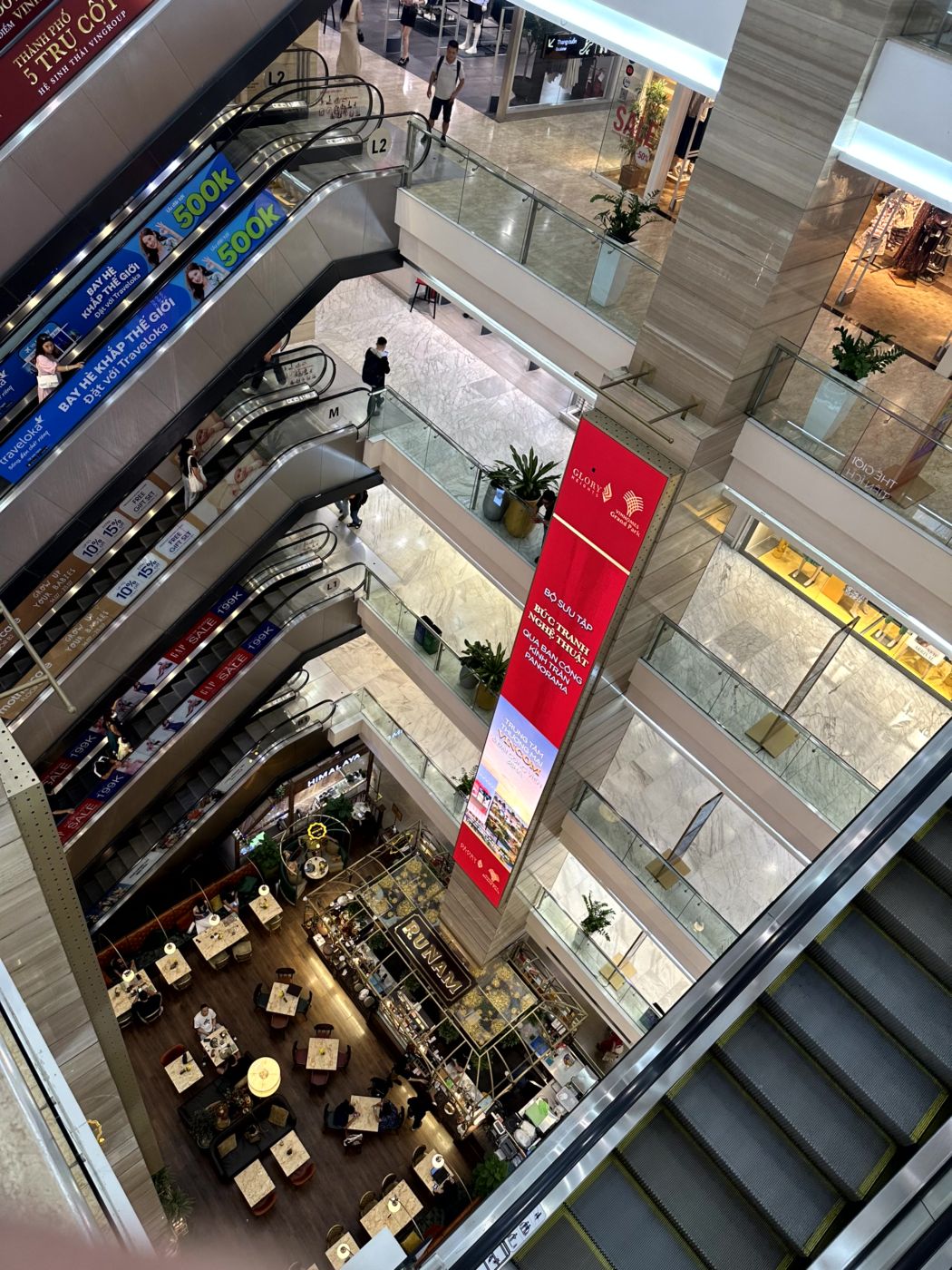 Freier Tag in Saigon – Landmark 81, Skyline, Shopping und Lunch