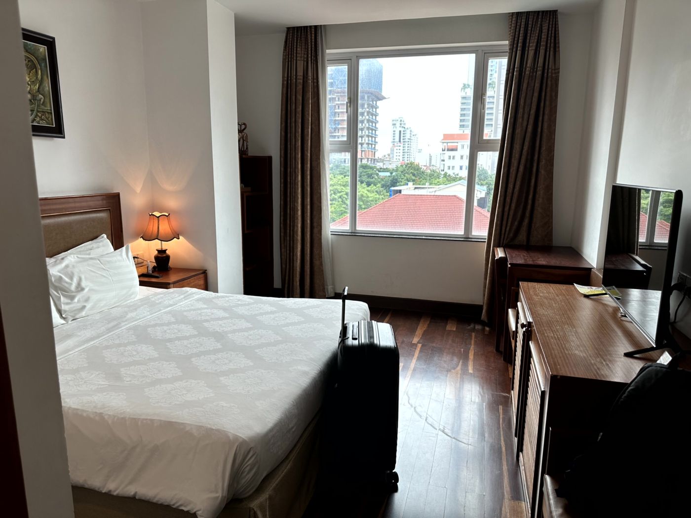 Ankunft in Phnom Penh – Hotel, Pool und erste Craft-Beer-Station