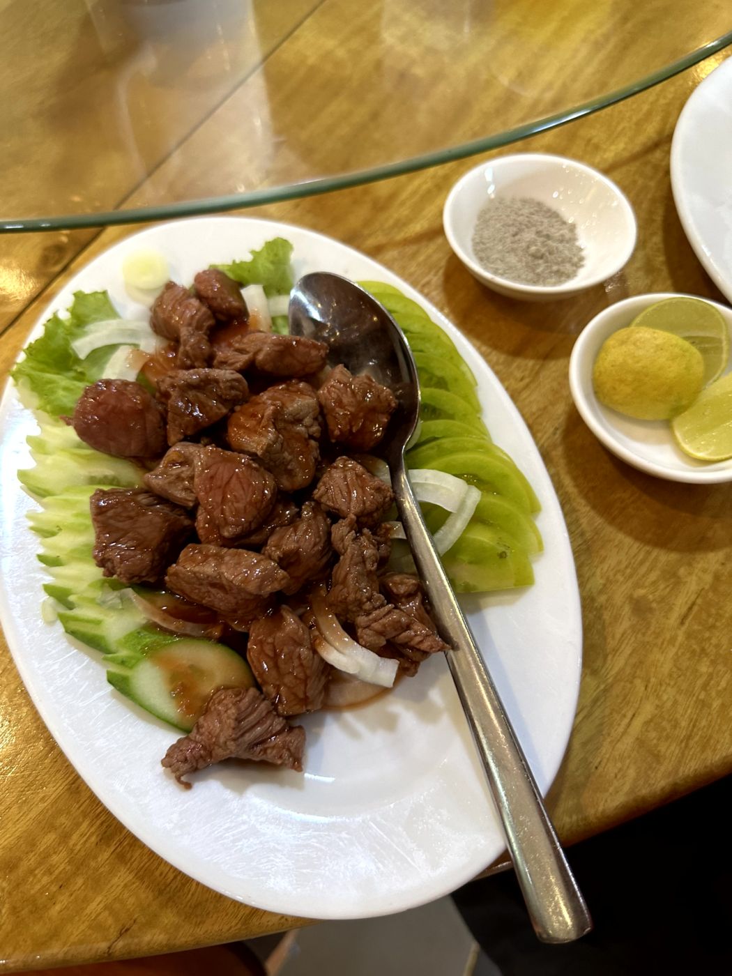 Von Phnom Penh nach Battambang – Töpferdorf und Mittagspause
