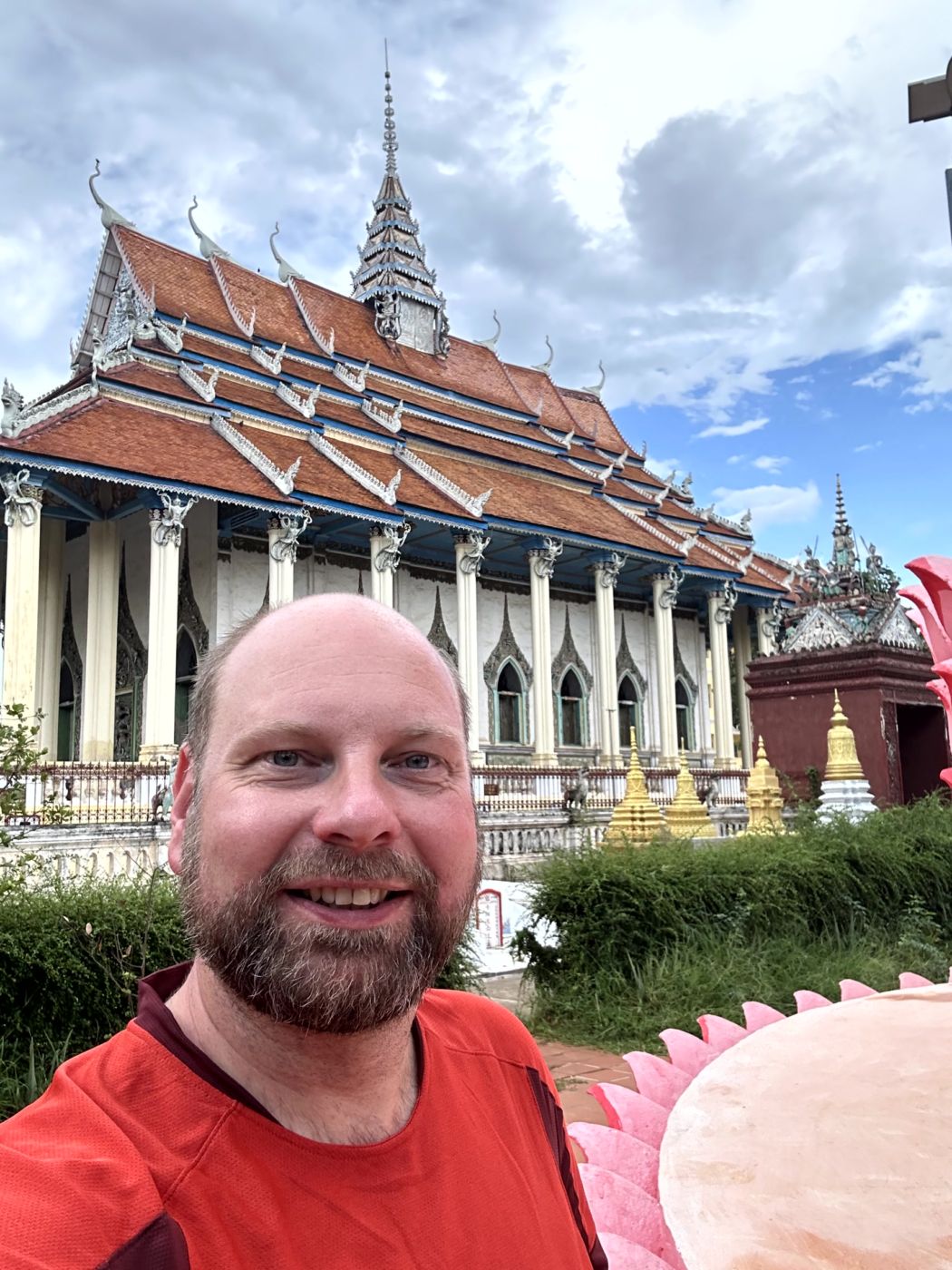 Battambang am Nachmittag – Tempelbesuch, Tuk-Tuk und Phnom Sampov