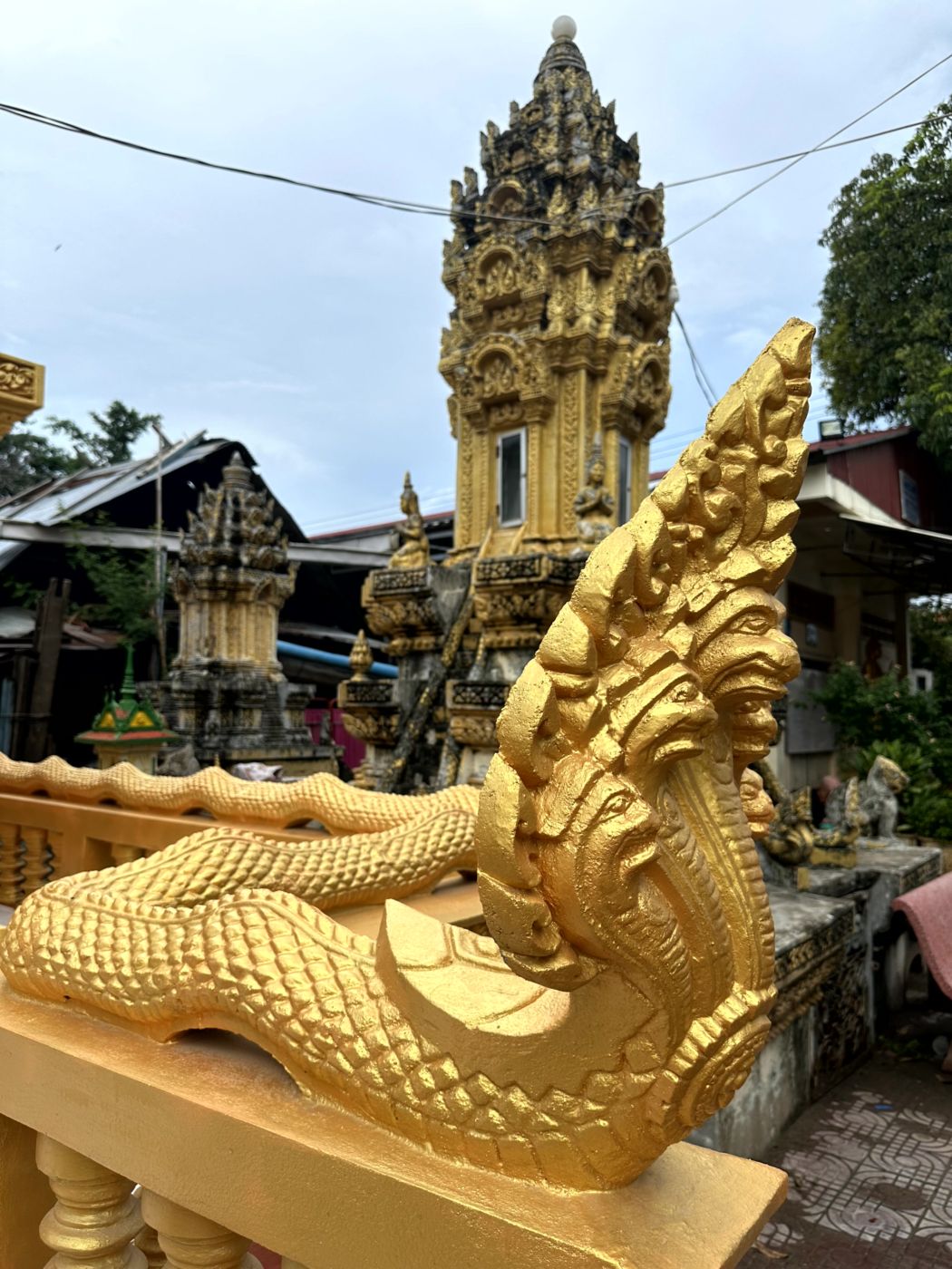 Battambang am Nachmittag – Tempelbesuch, Tuk-Tuk und Phnom Sampov