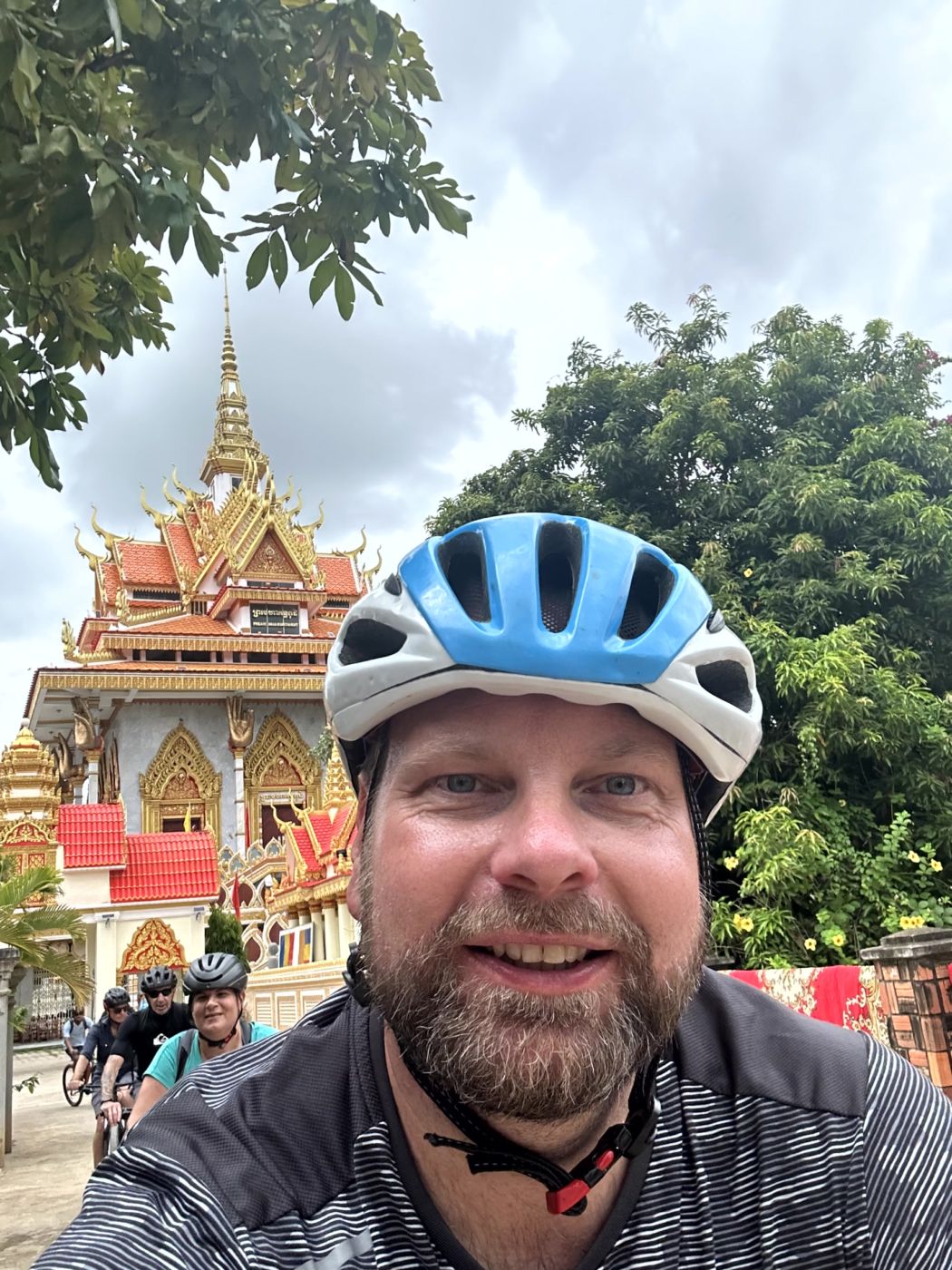 Battambang Rural Food & Cycle Tour – Dorfküchen, Reisprodukte und Kokoswasser