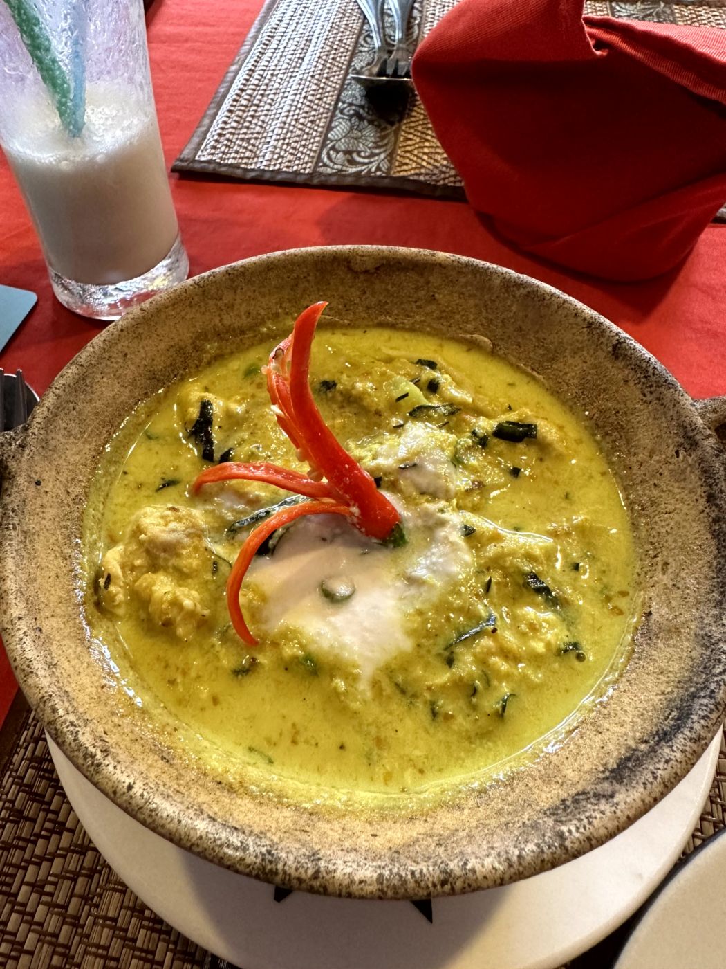 Mittagspause in Siem Reap – Fish Amok, Wokgericht und süßer Abschluss