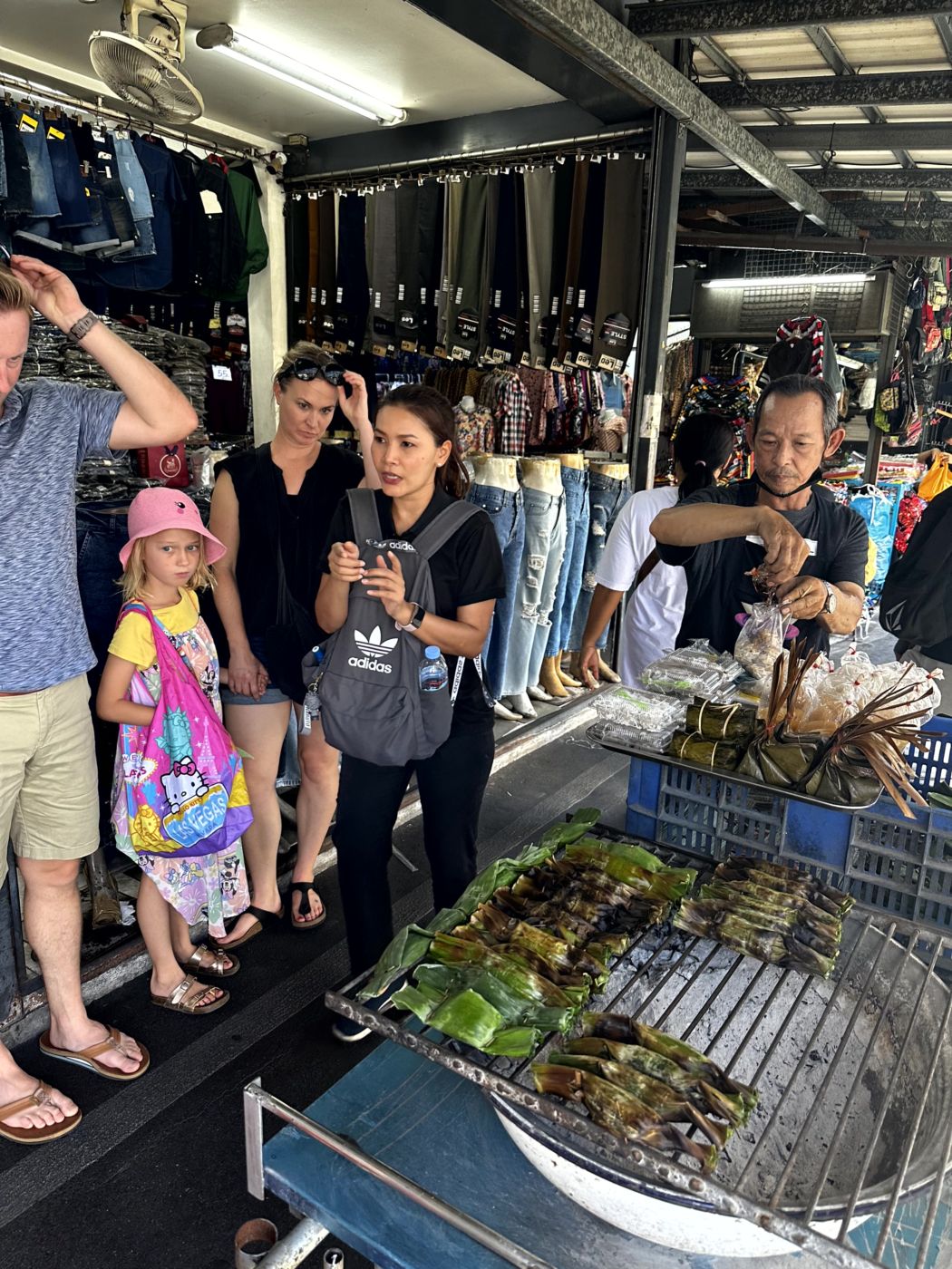 Bangkok Food Tour mit Khlong Boat Ride – Märkte, Kanäle und viele Kostproben