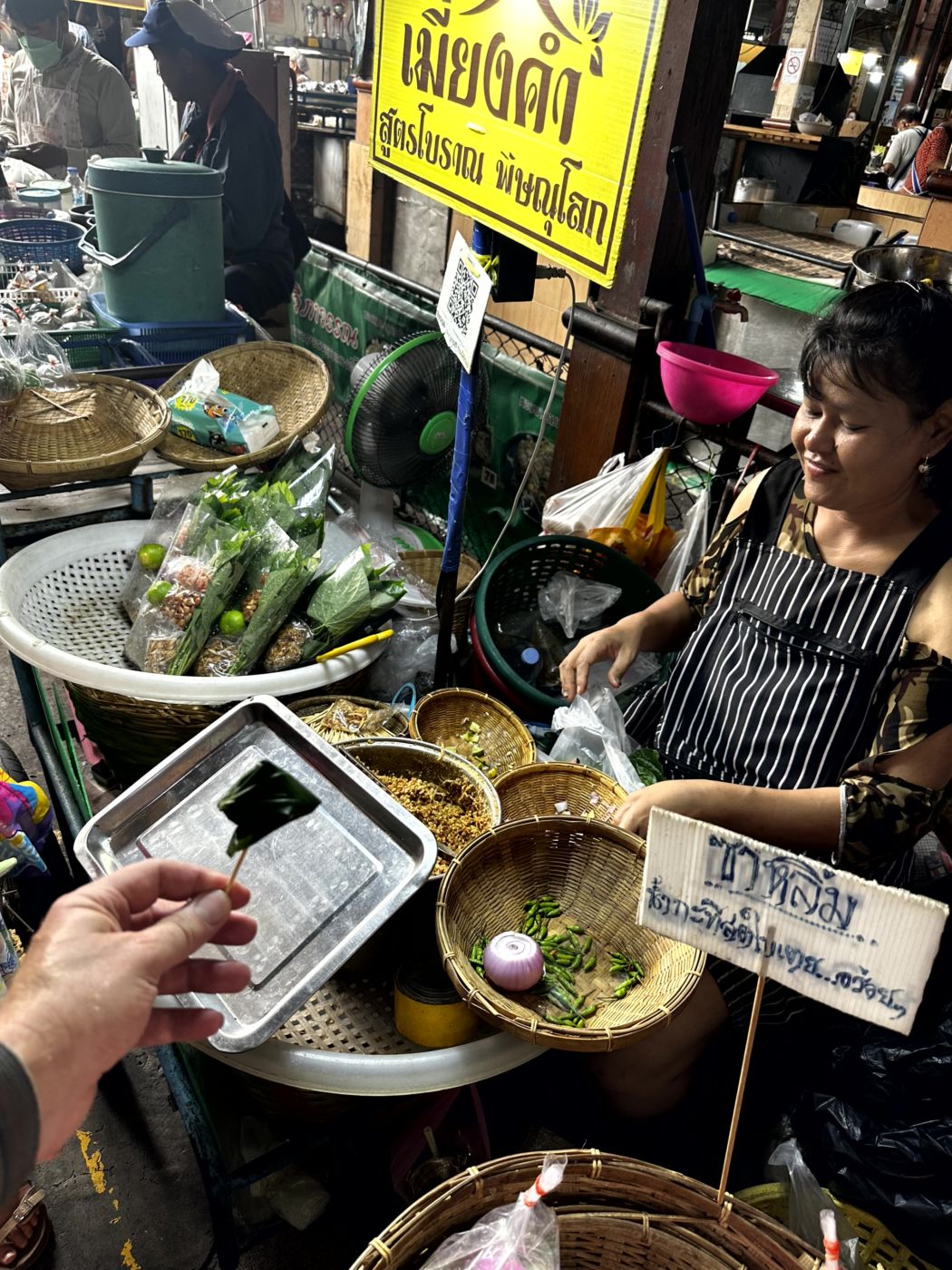 Bangkok Food Tour mit Khlong Boat Ride – Märkte, Kanäle und viele Kostproben