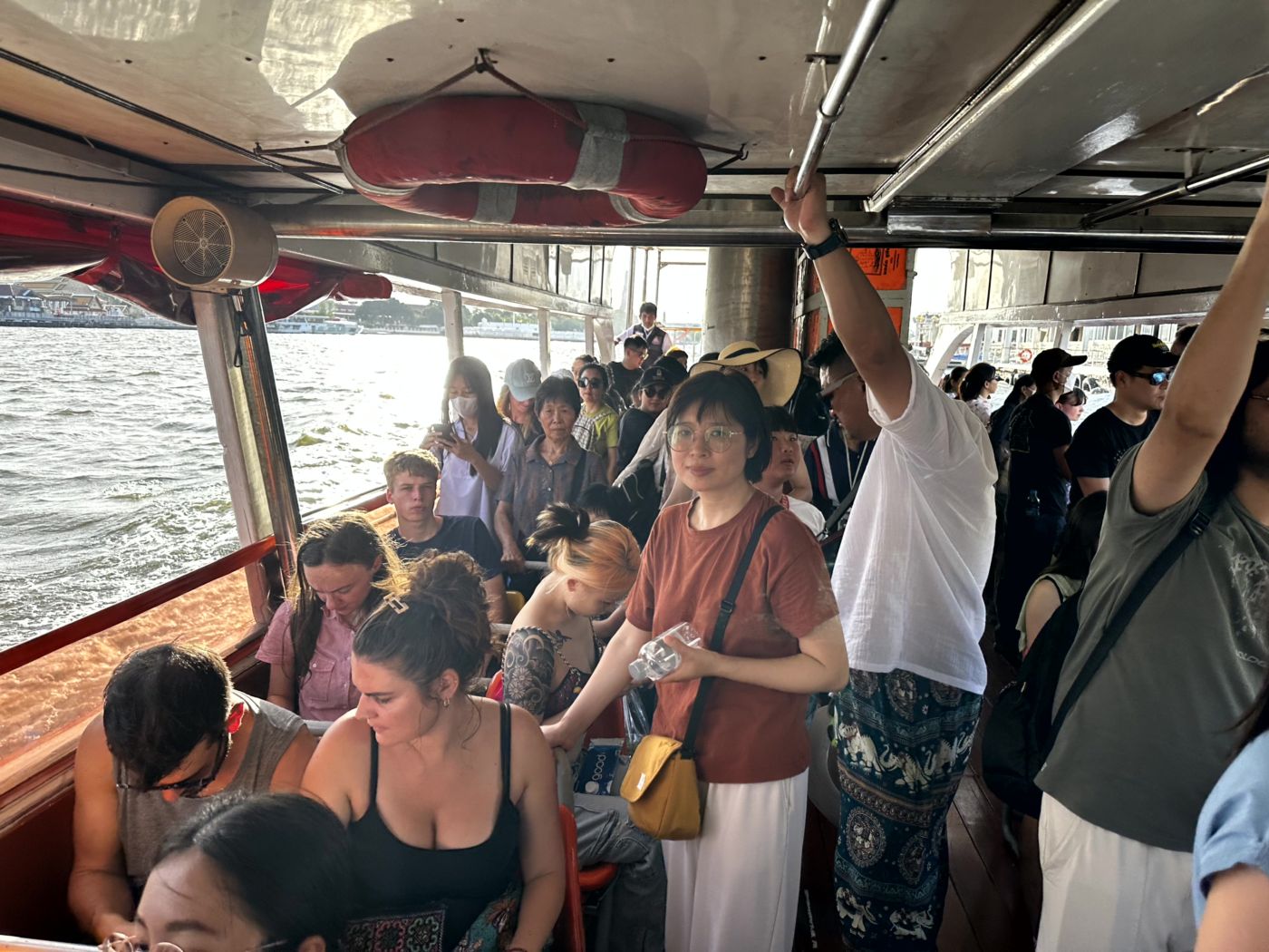 Bangkok Food Tour mit Khlong Boat Ride – Märkte, Kanäle und viele Kostproben