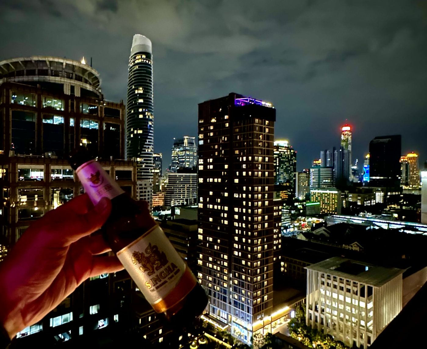 Offizielles Reiseende in Bangkok – Skyline, Rooftop-Bars und Red-Sky-Nacht