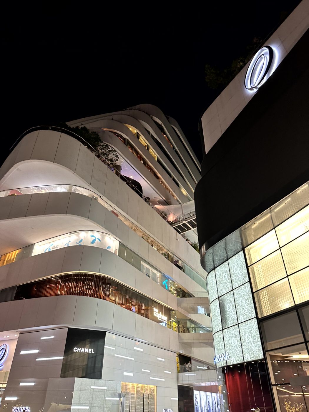 Sunset über Bangkok – Lebua Sky Bar, Kuppelterrasse und spätes Nachtleben