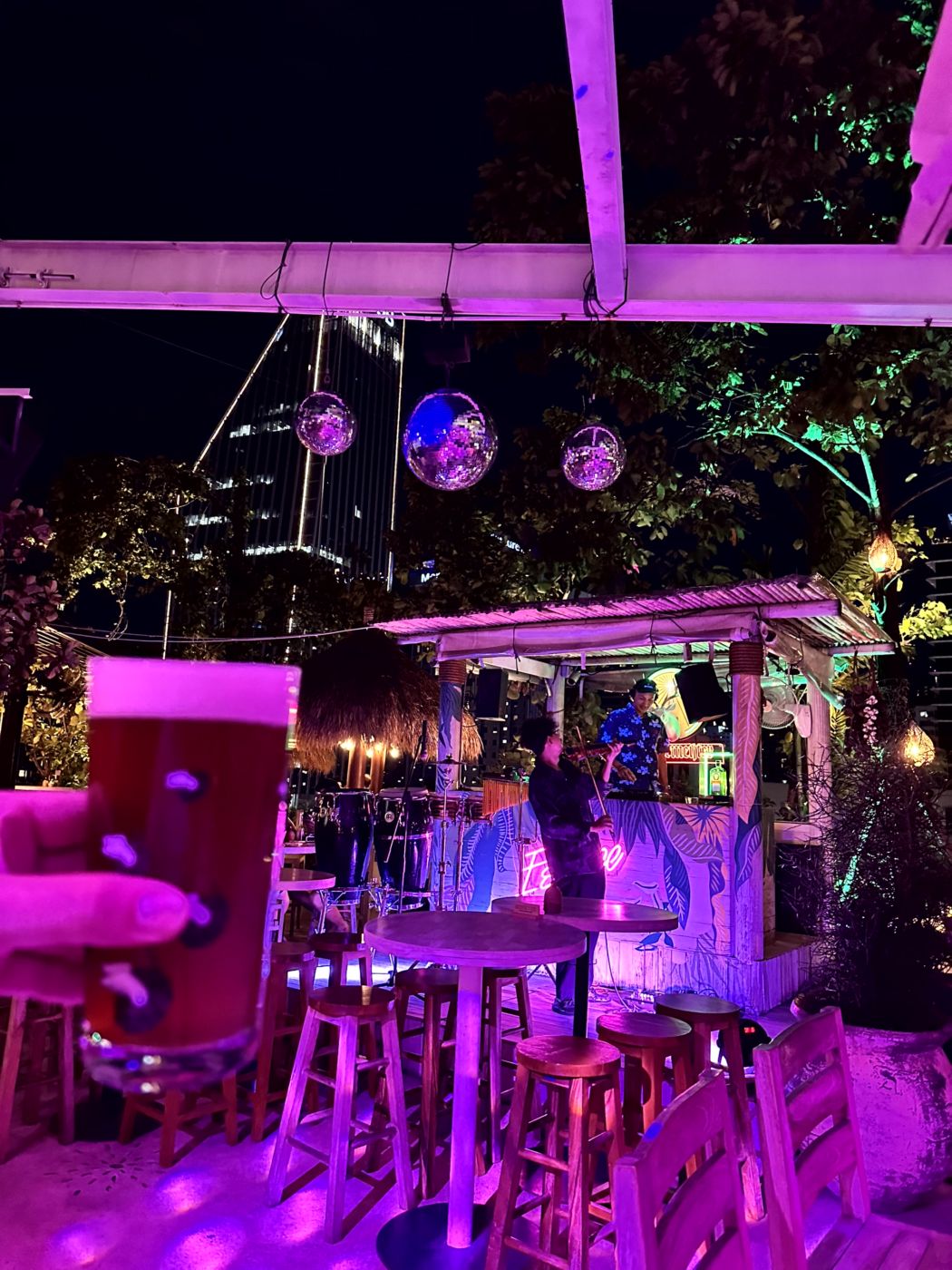 Sunset über Bangkok – Lebua Sky Bar, Kuppelterrasse und spätes Nachtleben