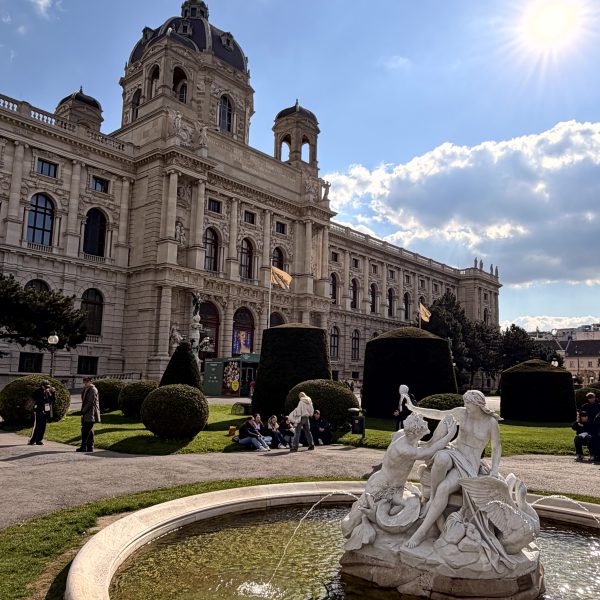 03.10.2025 – Hofburg, Sisi & Karlskirche